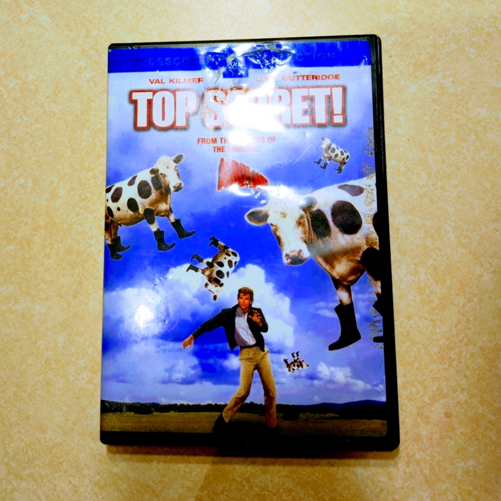 5/5.00 Top Secret! DVD